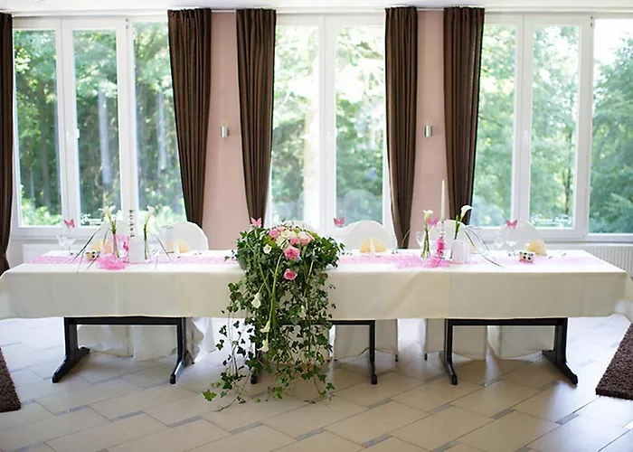 & Restaurant Eiserner Anton Otel Bielefeld